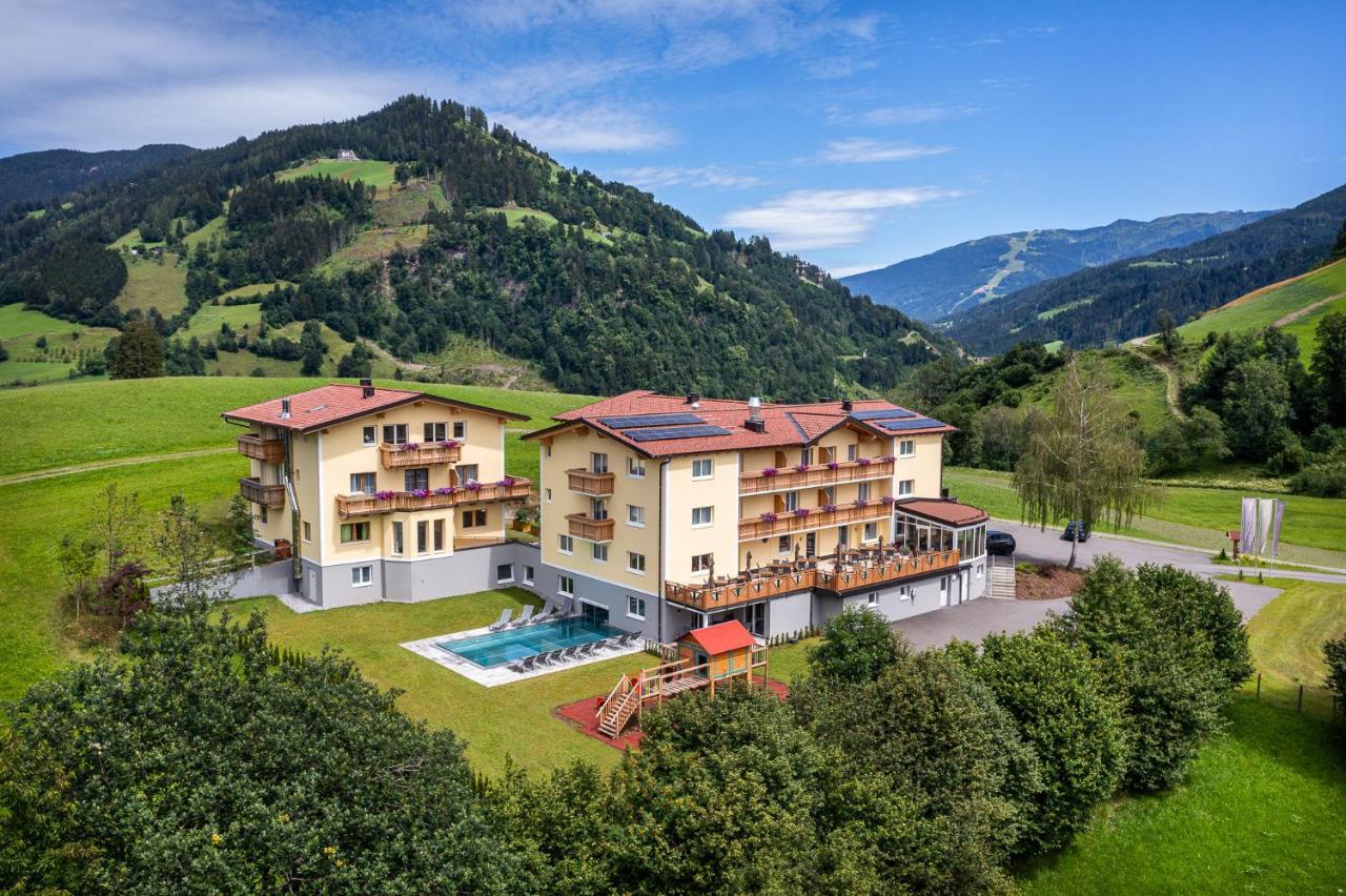 Der Alpenblick Hotel Sankt Johann im Pongau Exterior photo